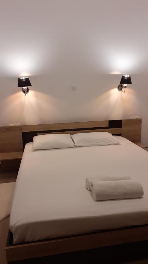 Chez Kiki Et Ioannis Apartment Engaraí Екстериор снимка