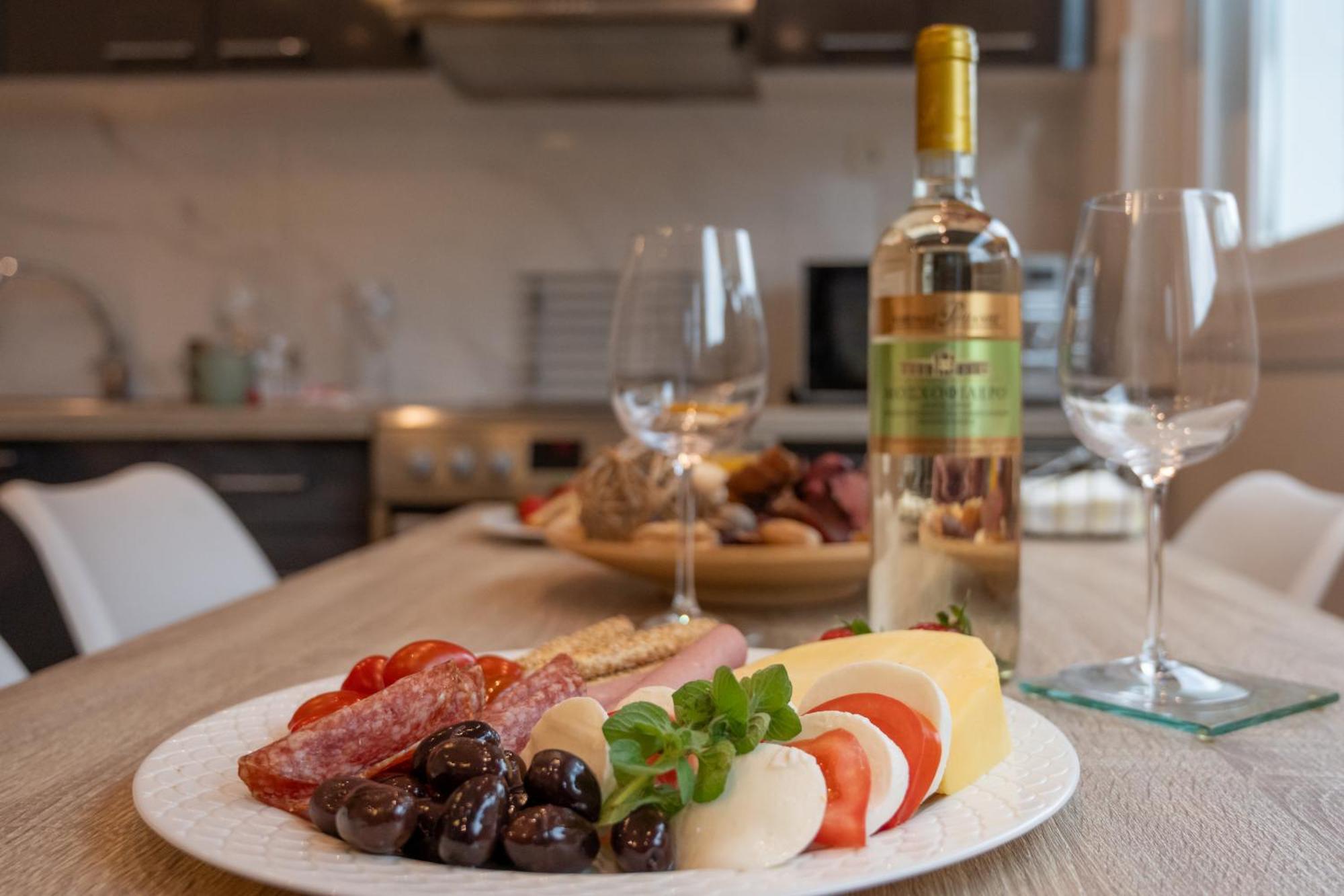Chez Kiki Et Ioannis Apartment Engaraí Екстериор снимка